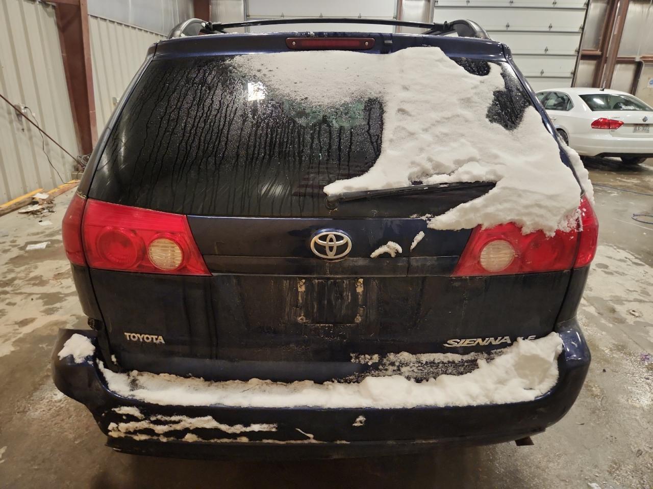 2007 TOYOTA SIENNA