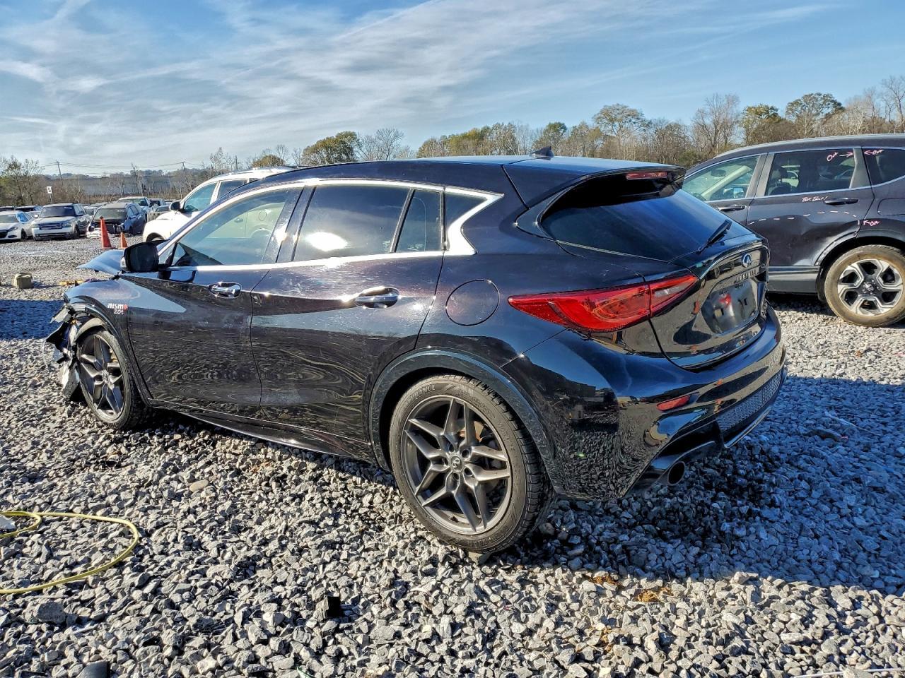 2017 INFINITI QX30