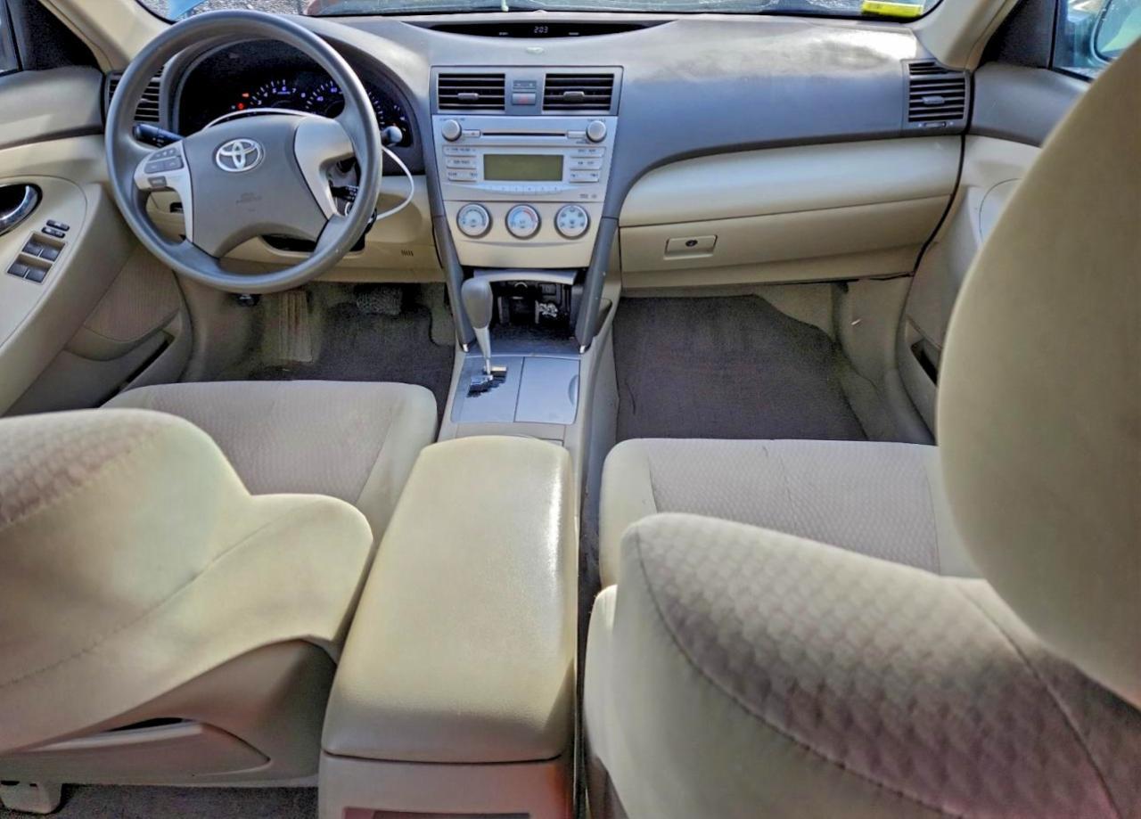 2011 TOYOTA CAMRY