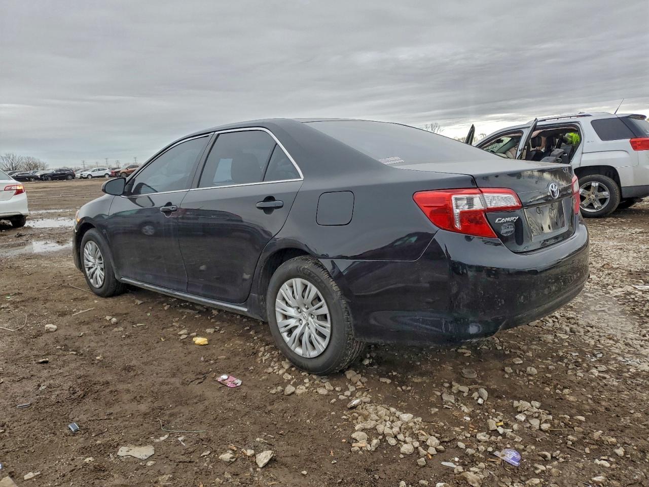 2012 TOYOTA CAMRY