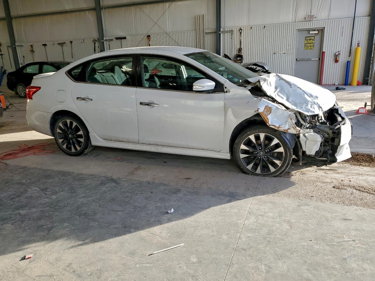 2016 NISSAN SENTRA
