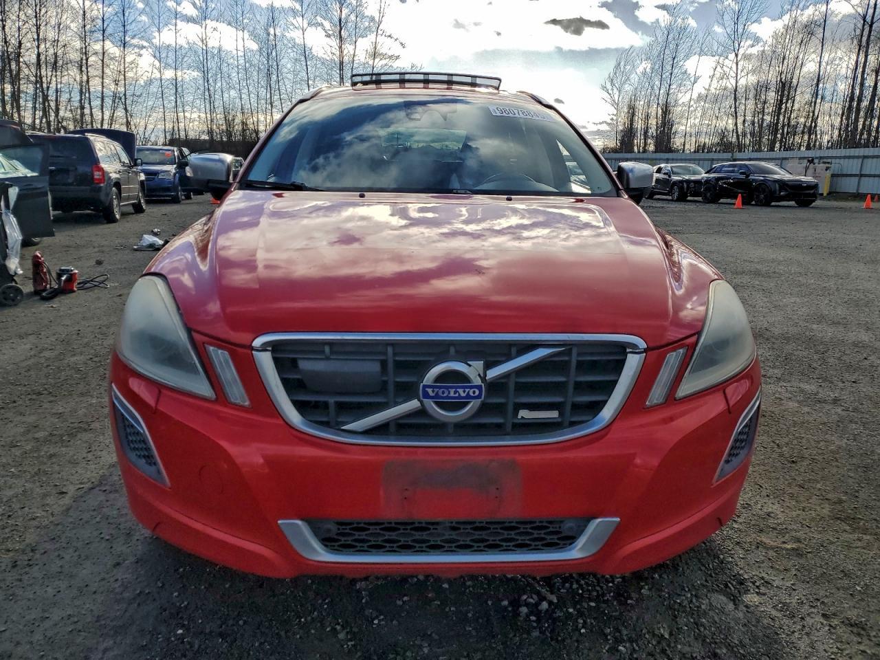2011 VOLVO XC60