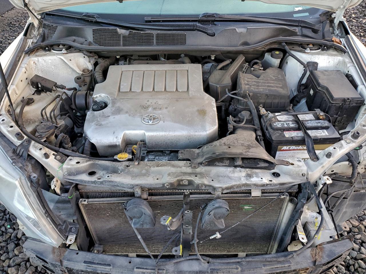2010 TOYOTA VENZA