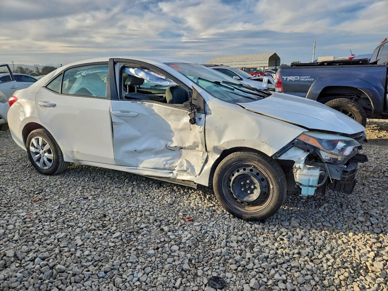 2015 TOYOTA COROLLA