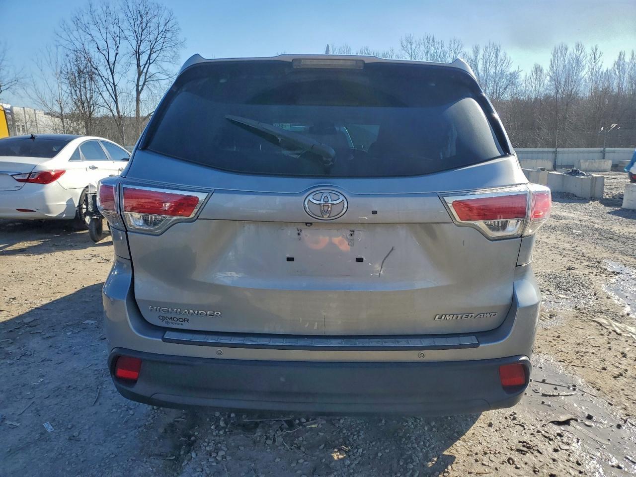 2014 TOYOTA HIGHLANDER