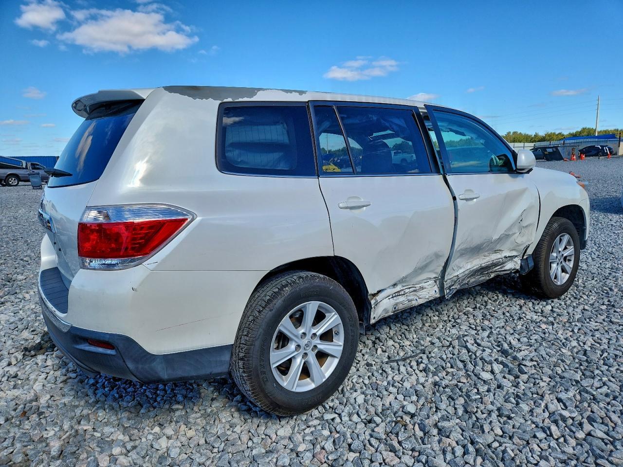 2013 TOYOTA HIGHLANDER