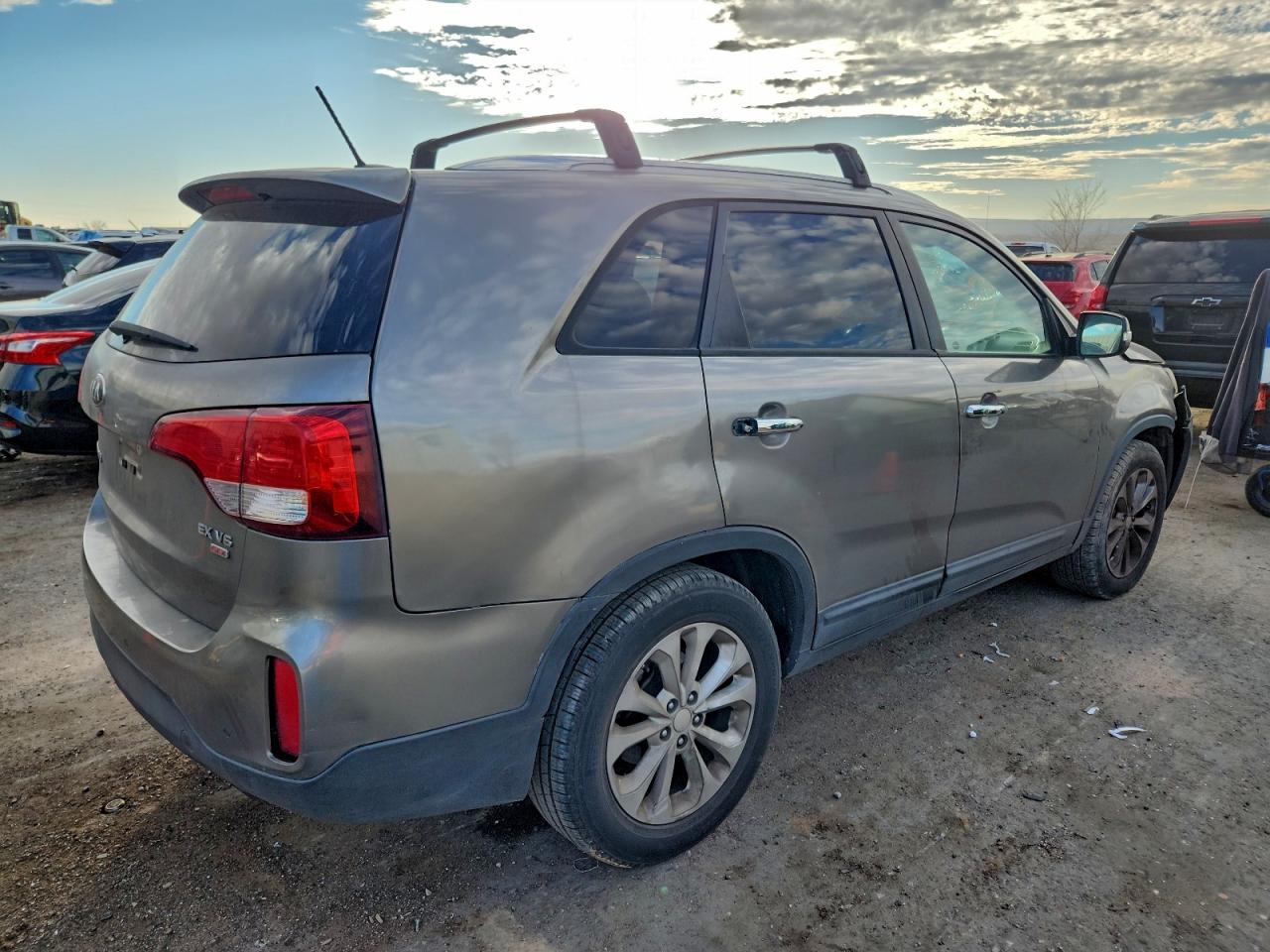 2014 KIA SORENTO