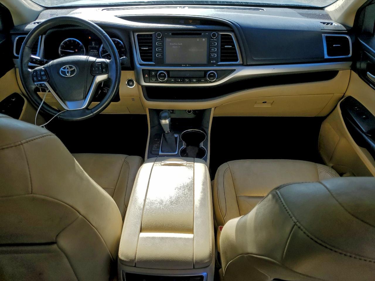 2014 TOYOTA HIGHLANDER
