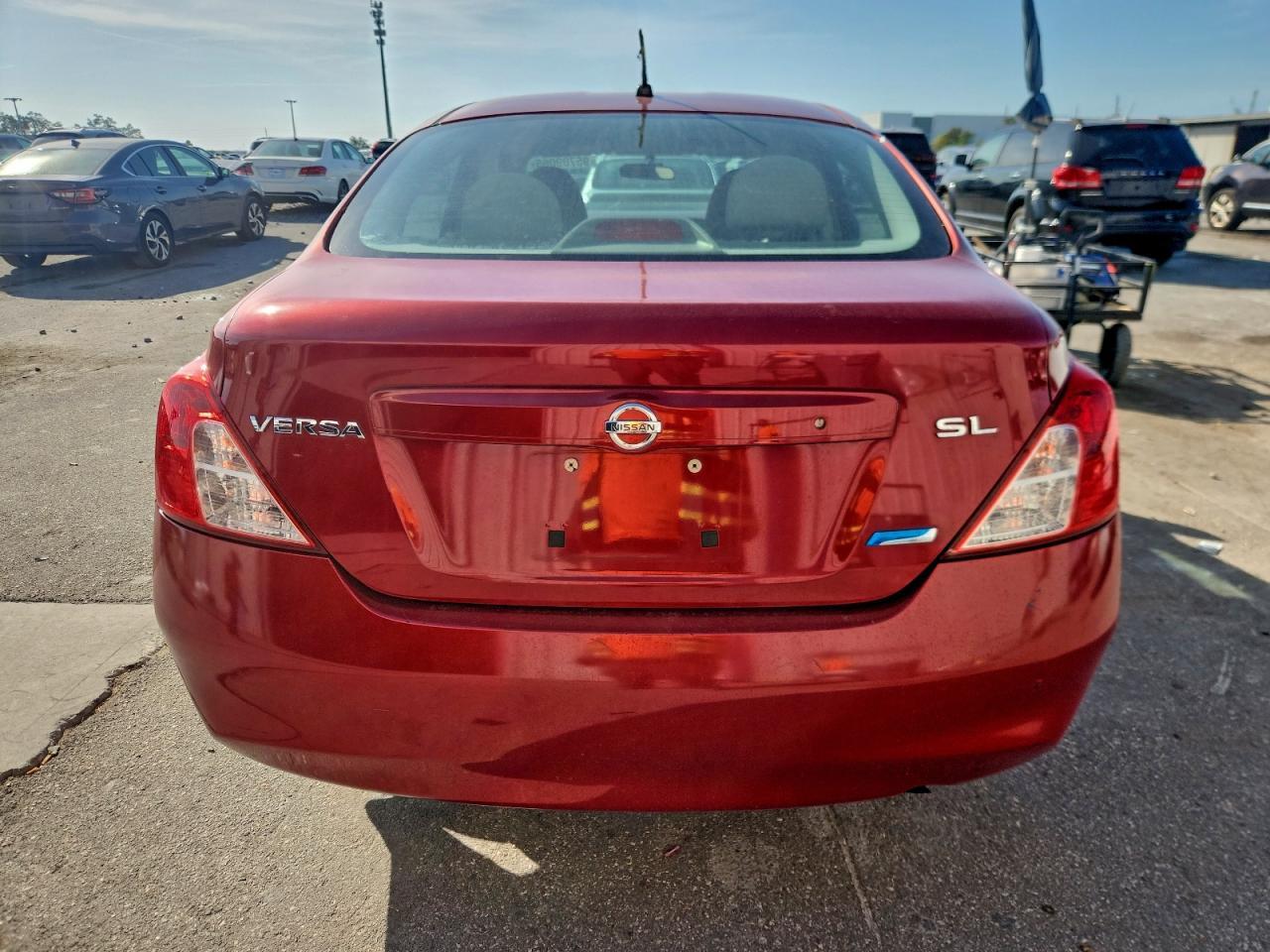 2012 NISSAN VERSA