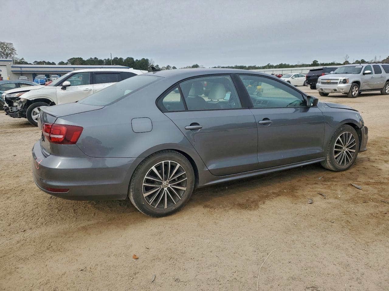 2016 VOLKSWAGEN JETTA