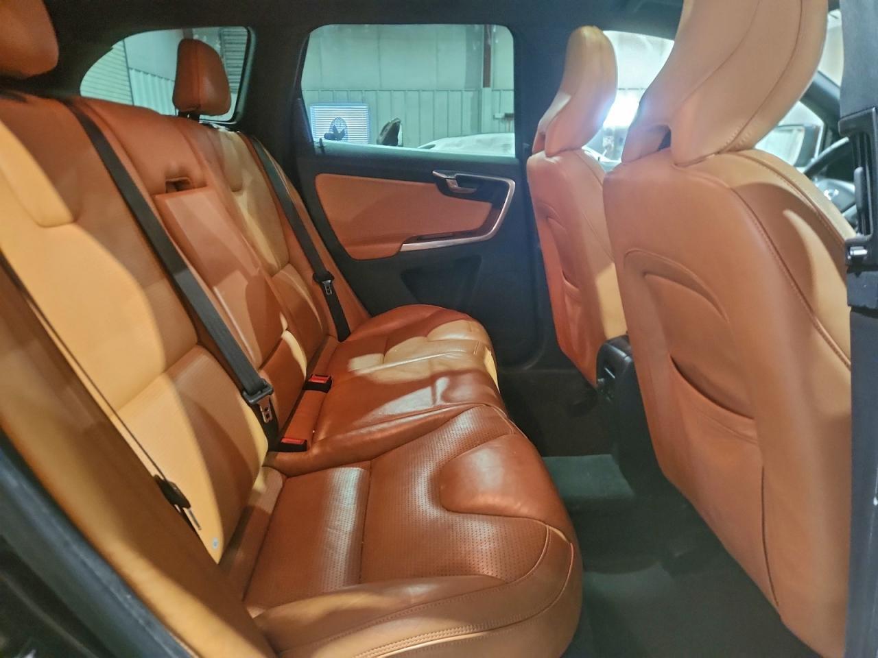 2014 VOLVO XC60