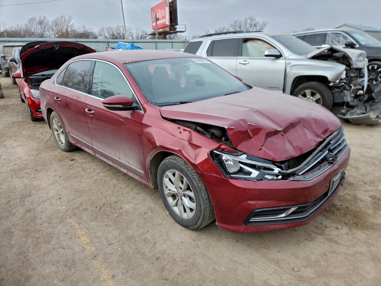 2017 VOLKSWAGEN Passat