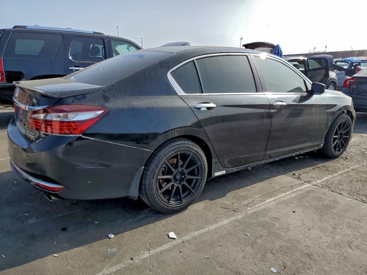 2017 HONDA ACCORD