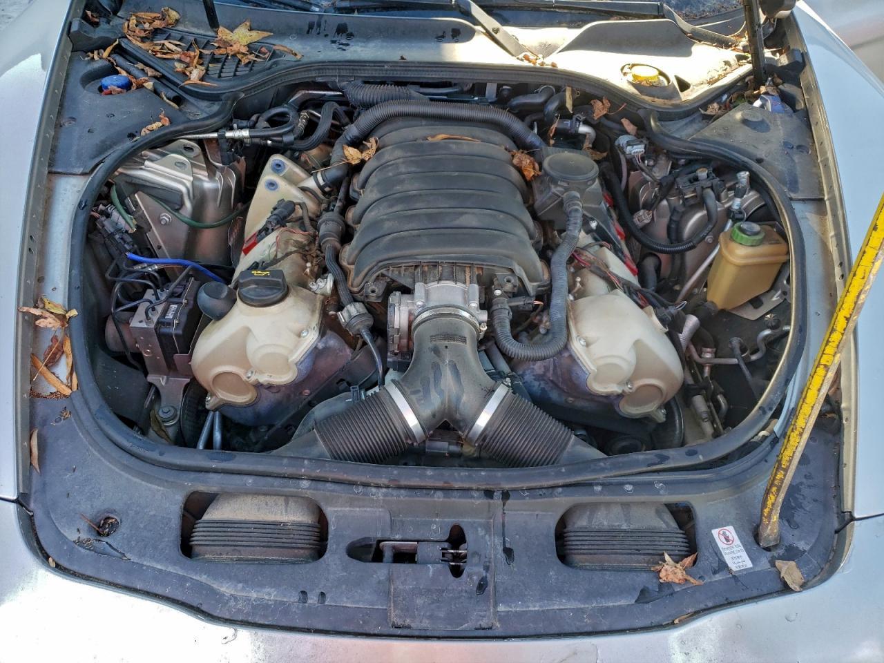 2013 PORSCHE Panamera