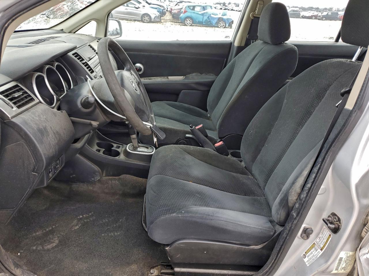 2011 NISSAN VERSA