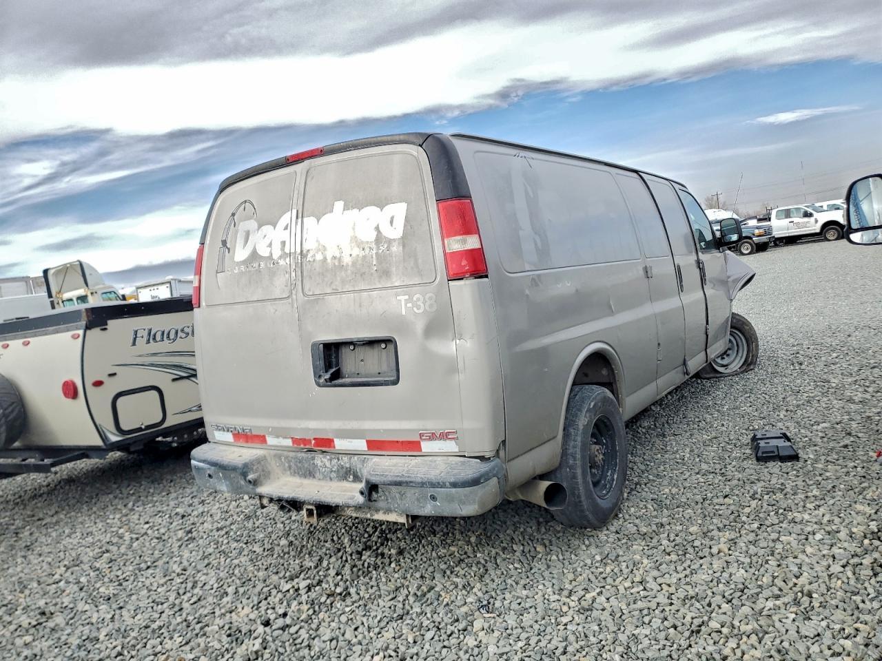 2015 GMC Savana