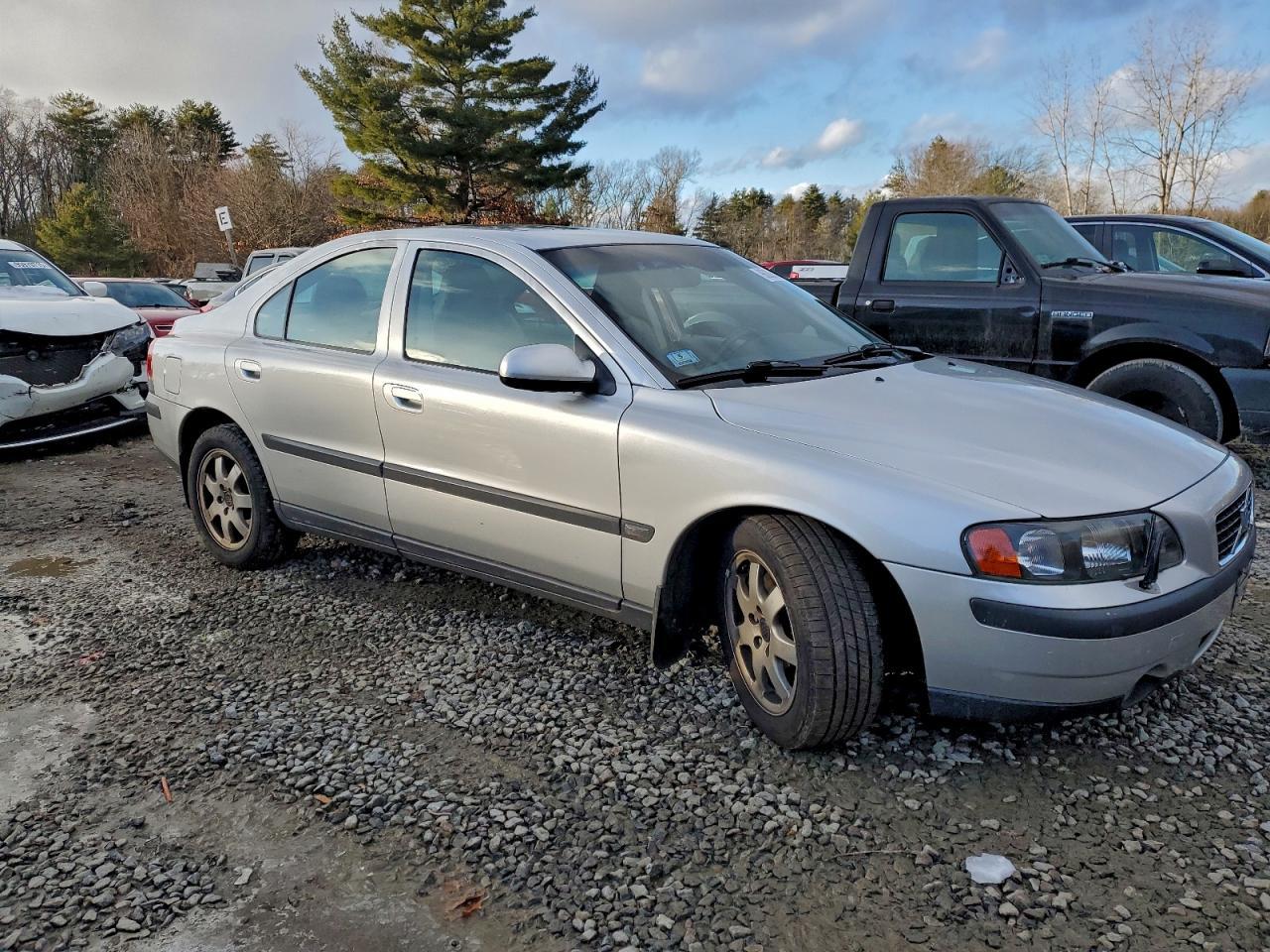 2003 VOLVO S60