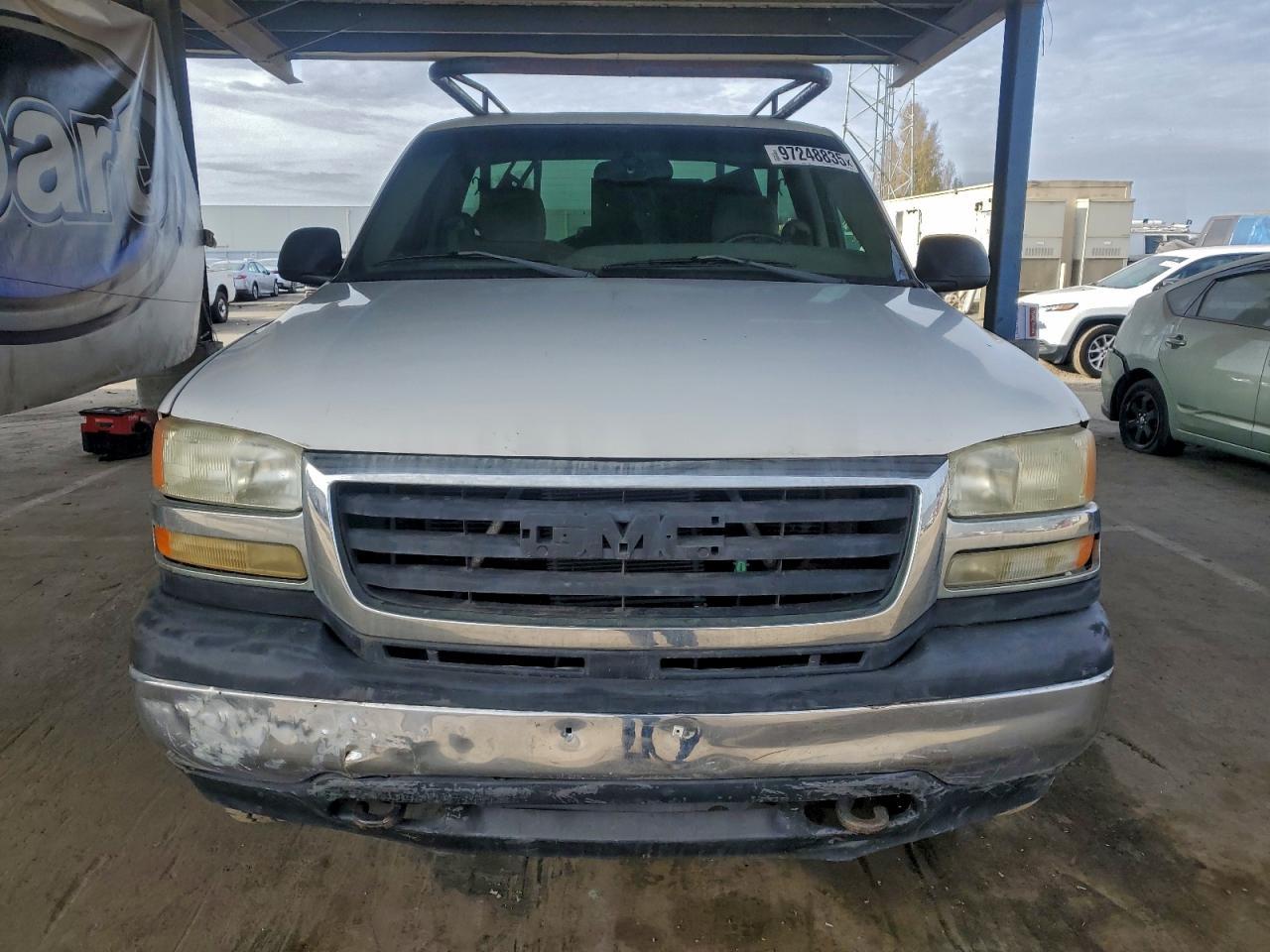 2003 GMC Sierra