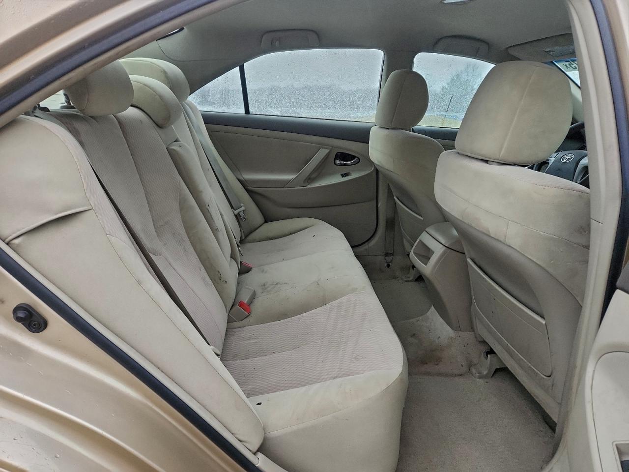 2010 TOYOTA CAMRY