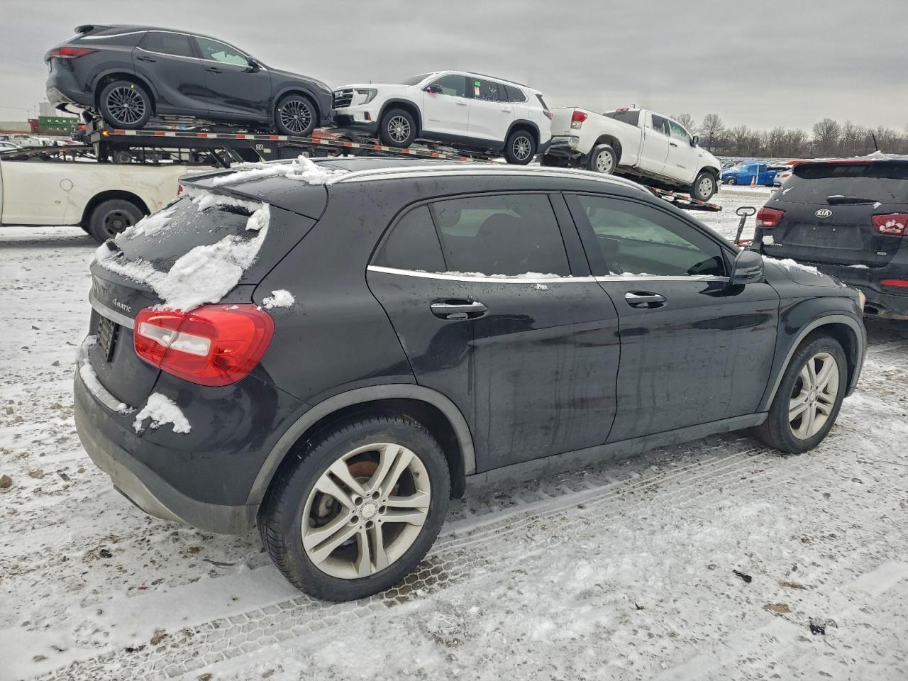 2016 MERCEDES-BENZ GLA-Class