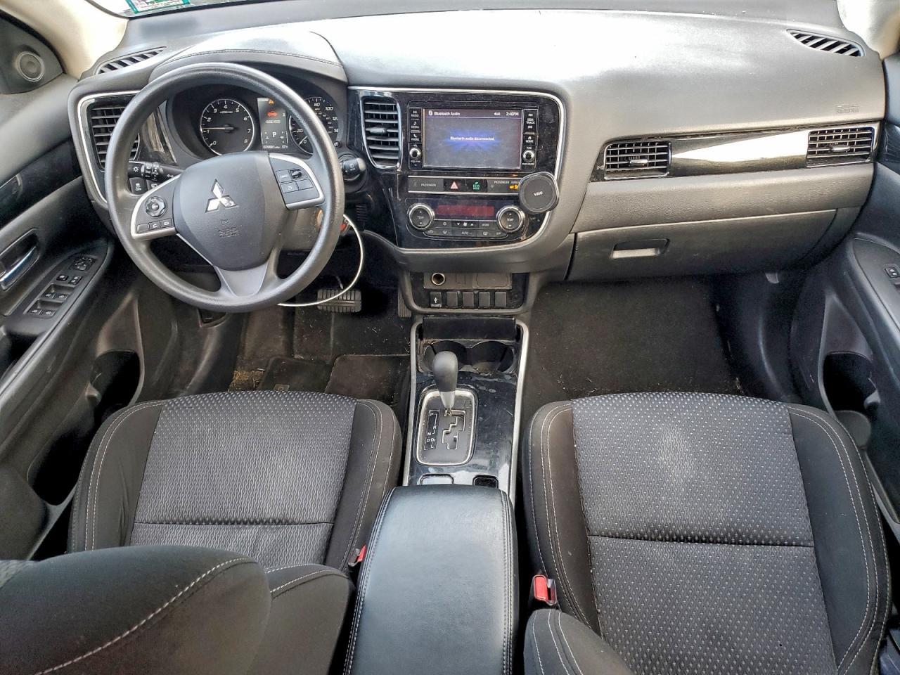 2019 MITSUBISHI outlander