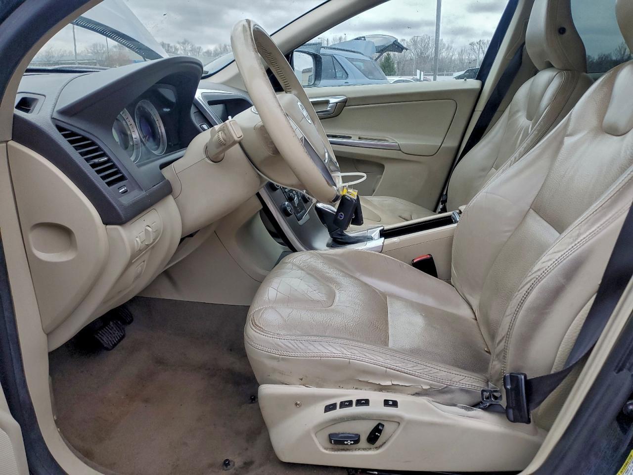 2013 VOLVO XC60