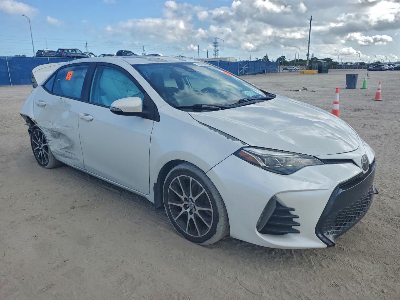 2017 TOYOTA COROLLA