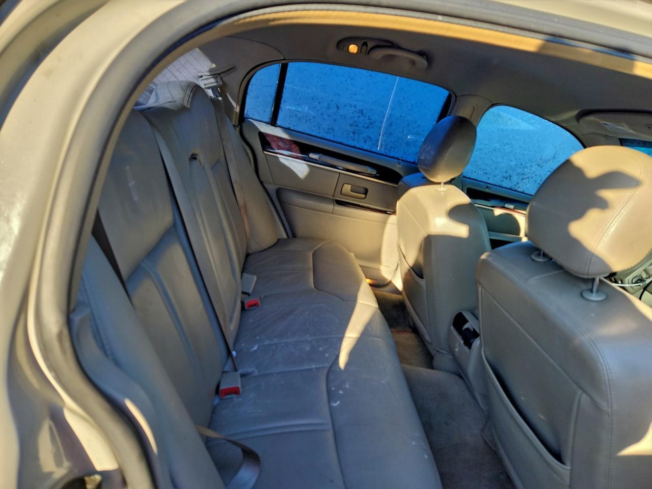 2007 LINCOLN Town Car