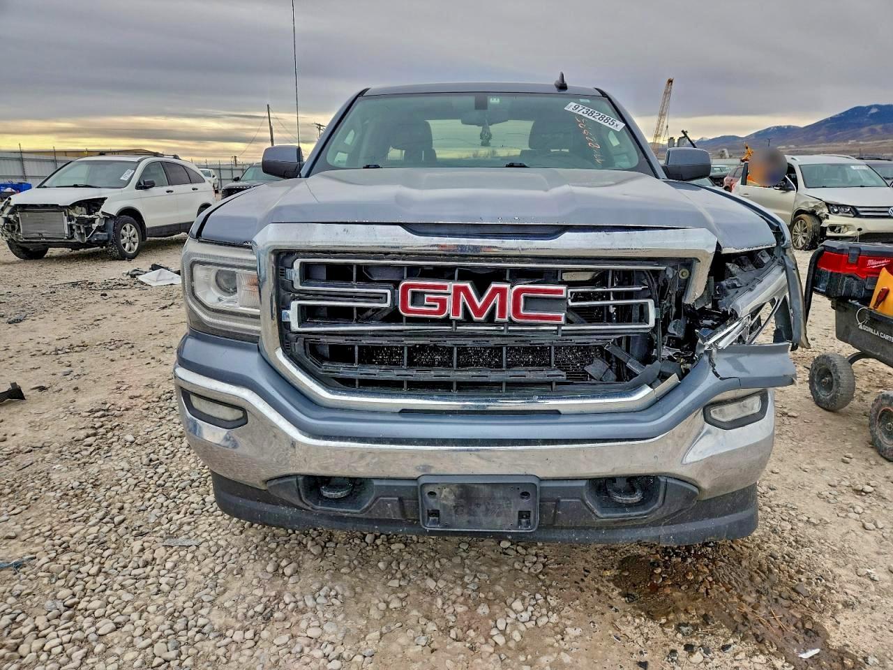 2016 GMC Sierra
