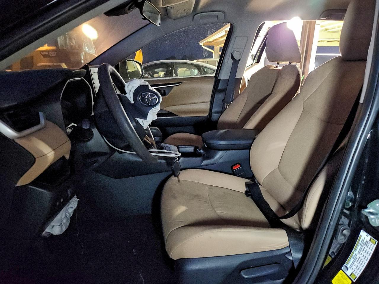2019 TOYOTA RAV4