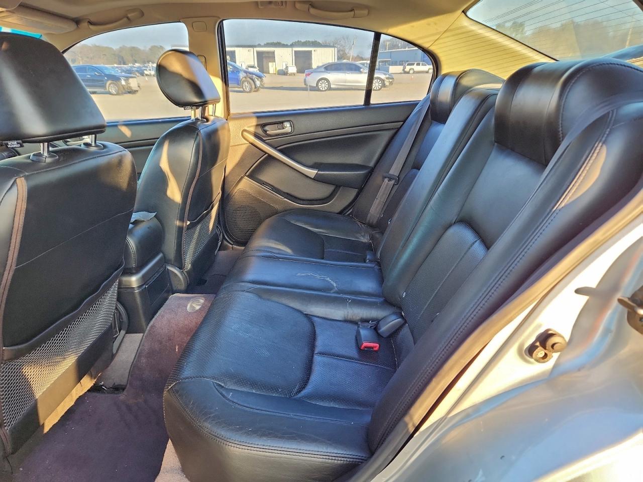 2004 INFINITI G35