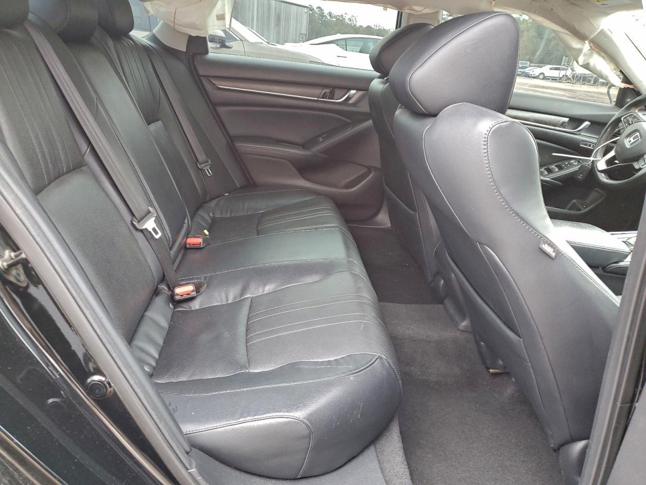 2018 HONDA ACCORD