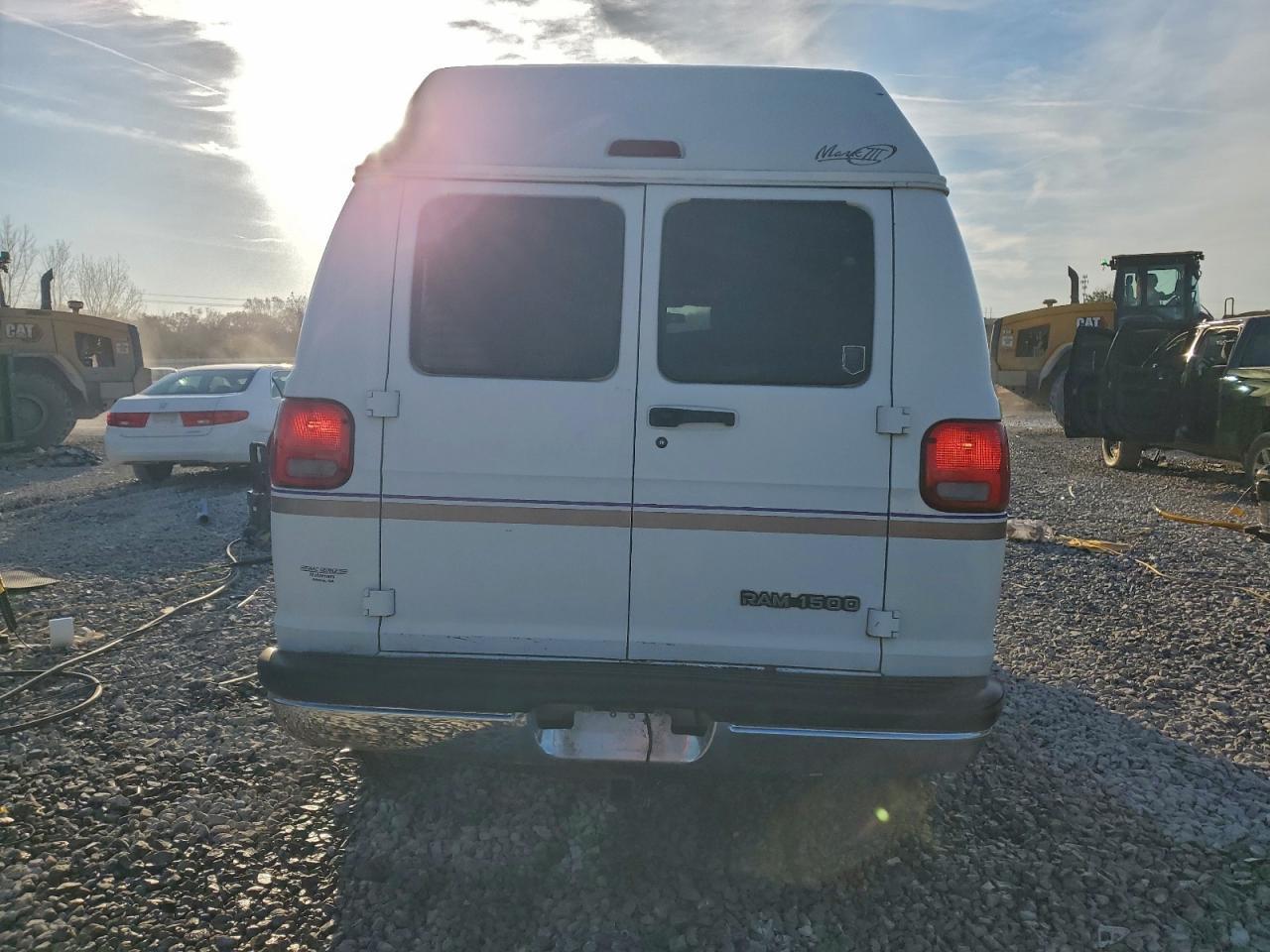 1999 DODGE RAM VAN