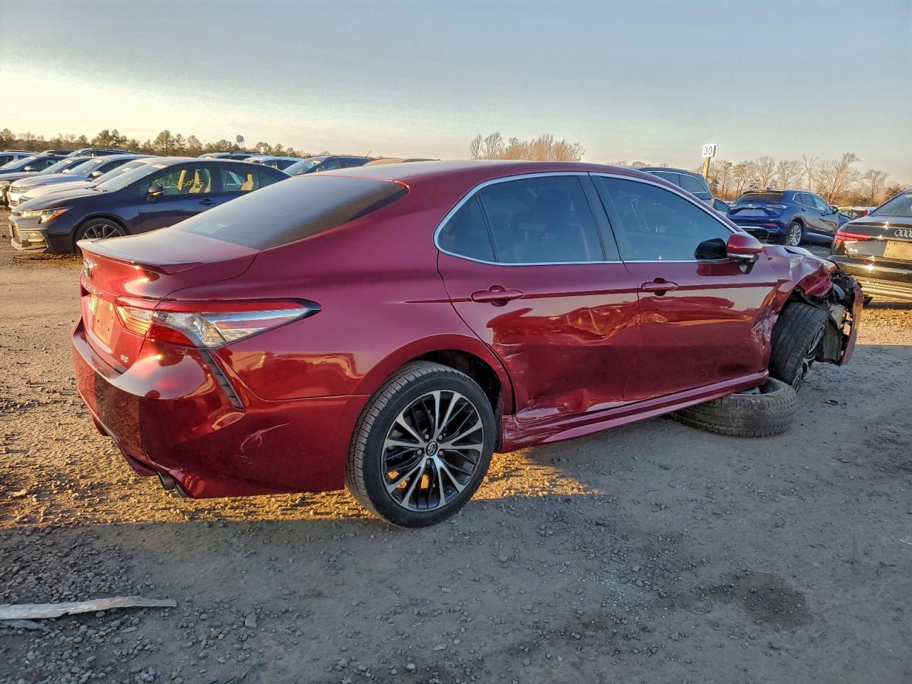 2018 TOYOTA CAMRY