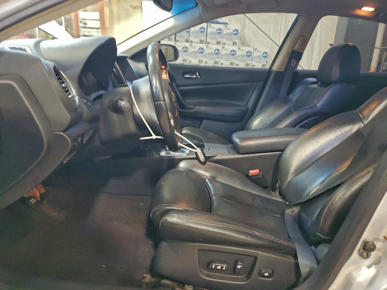 2010 NISSAN Maxima