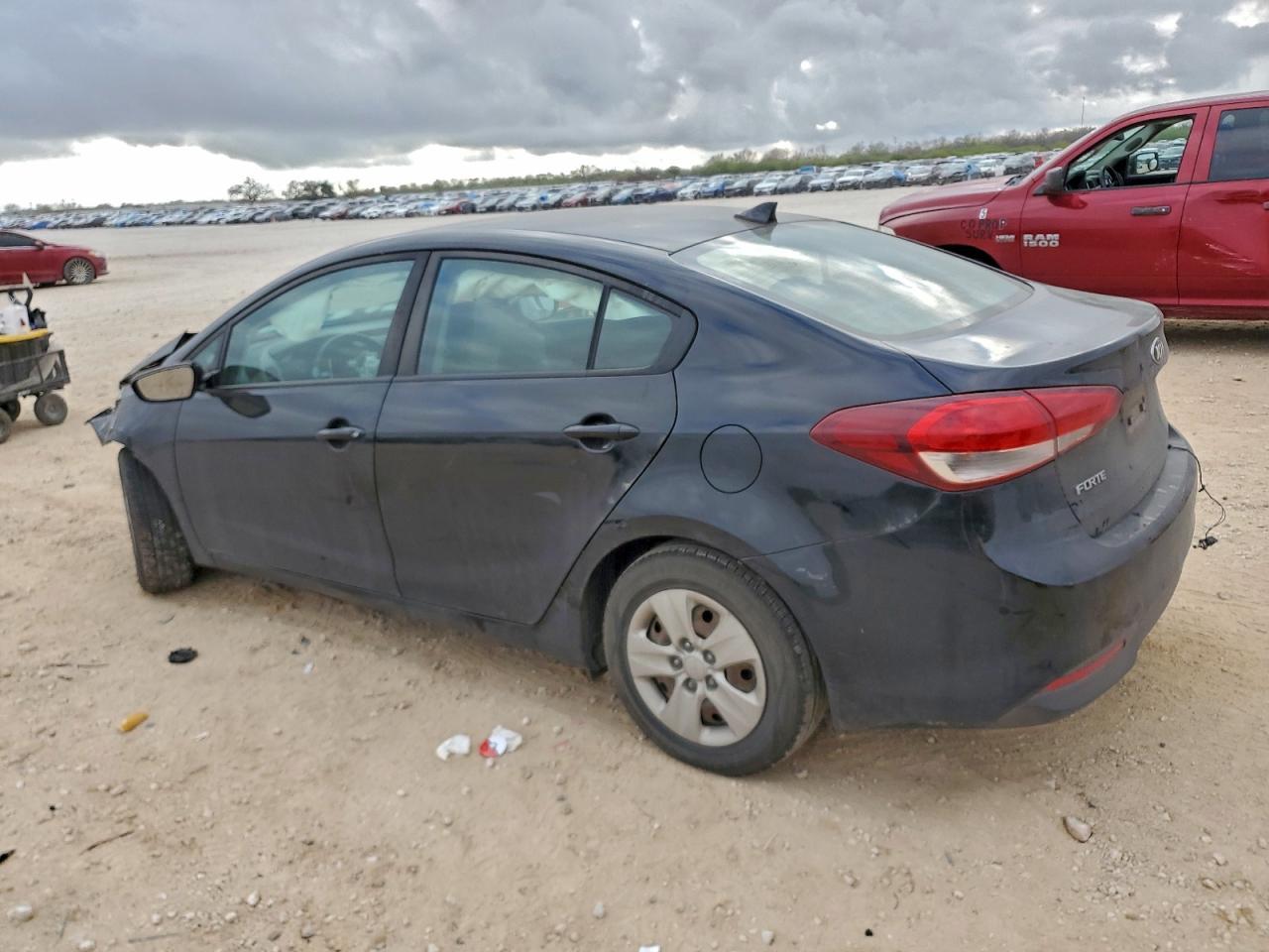 2017 KIA FORTE