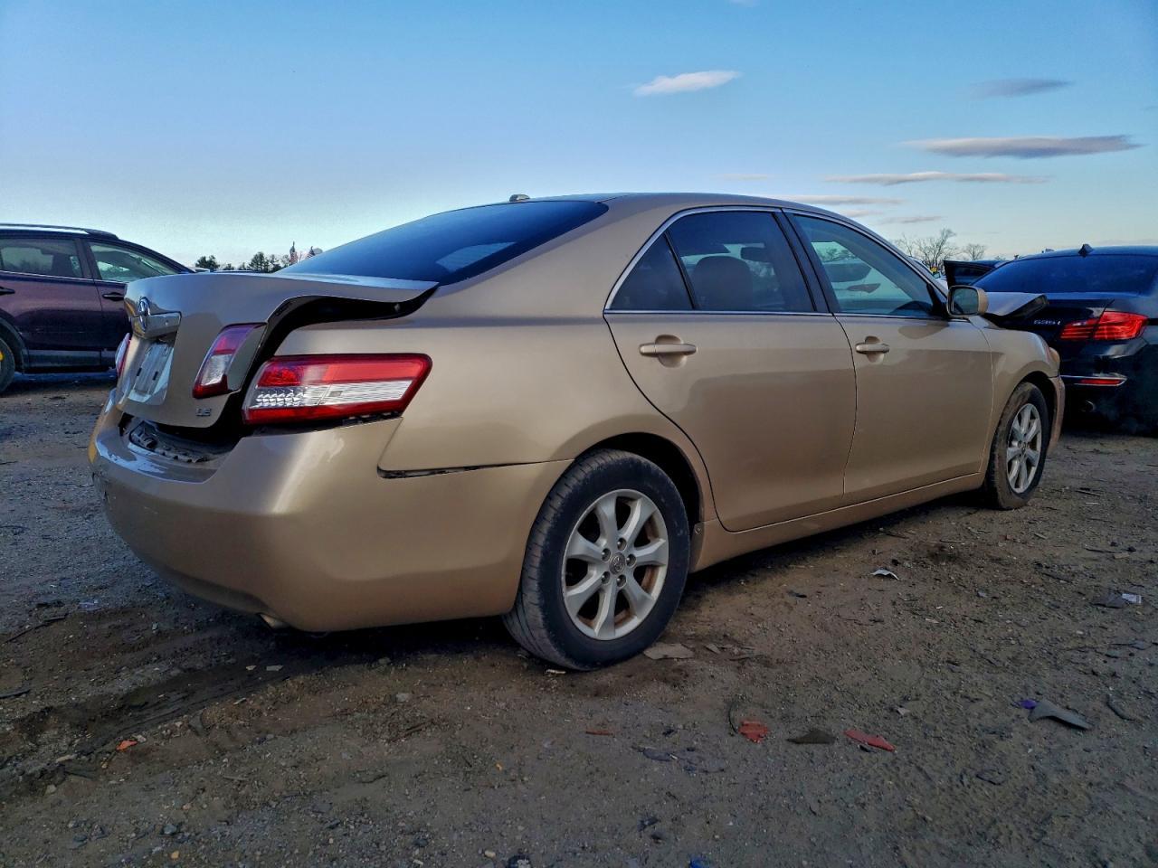 2010 TOYOTA CAMRY