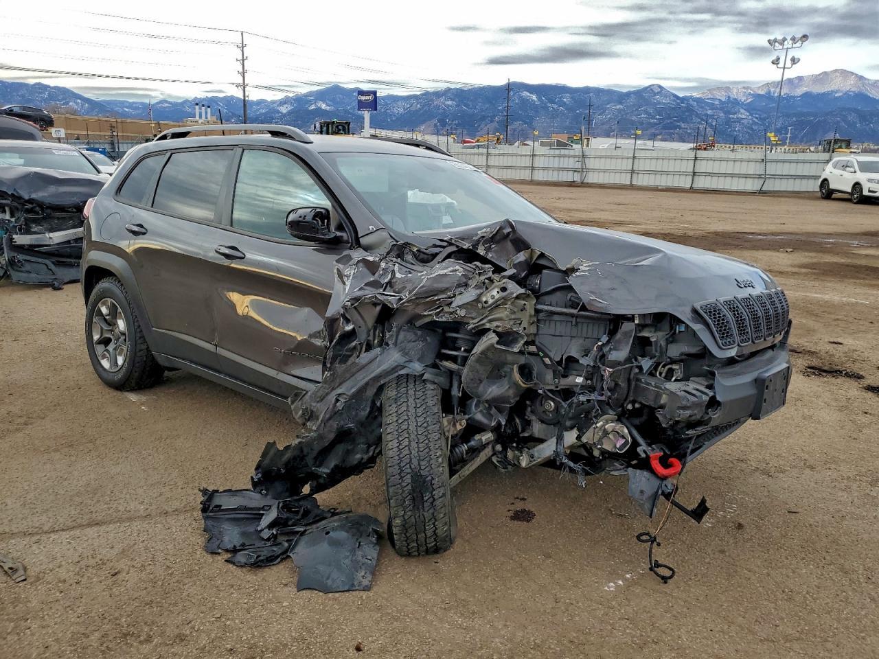 2019 JEEP CHEROKEE