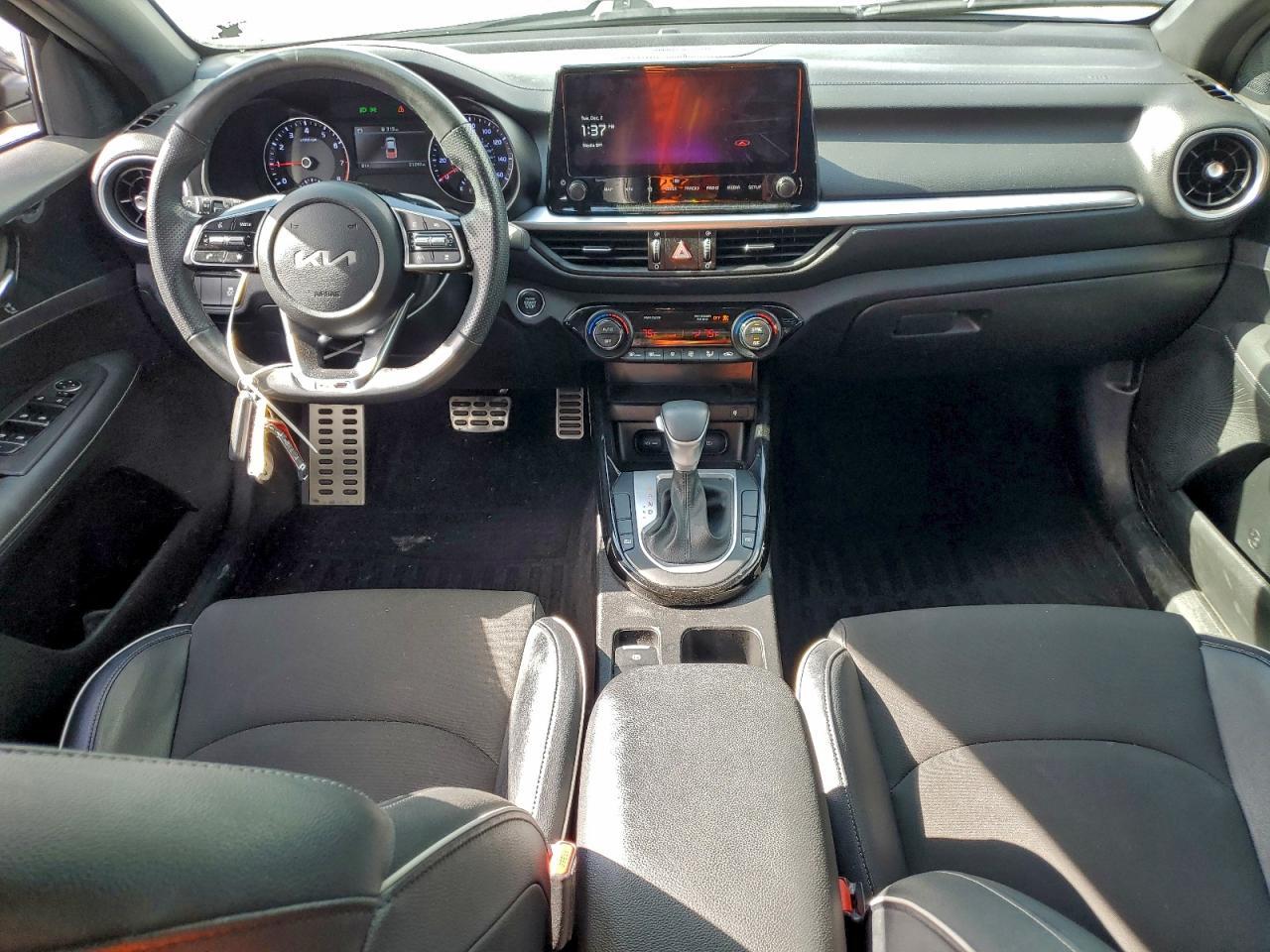 2023 KIA FORTE