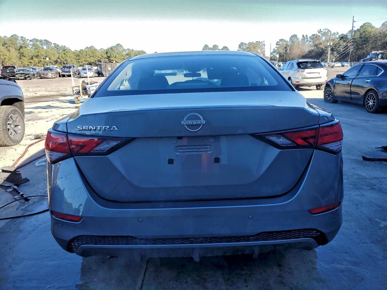 2025 NISSAN SENTRA
