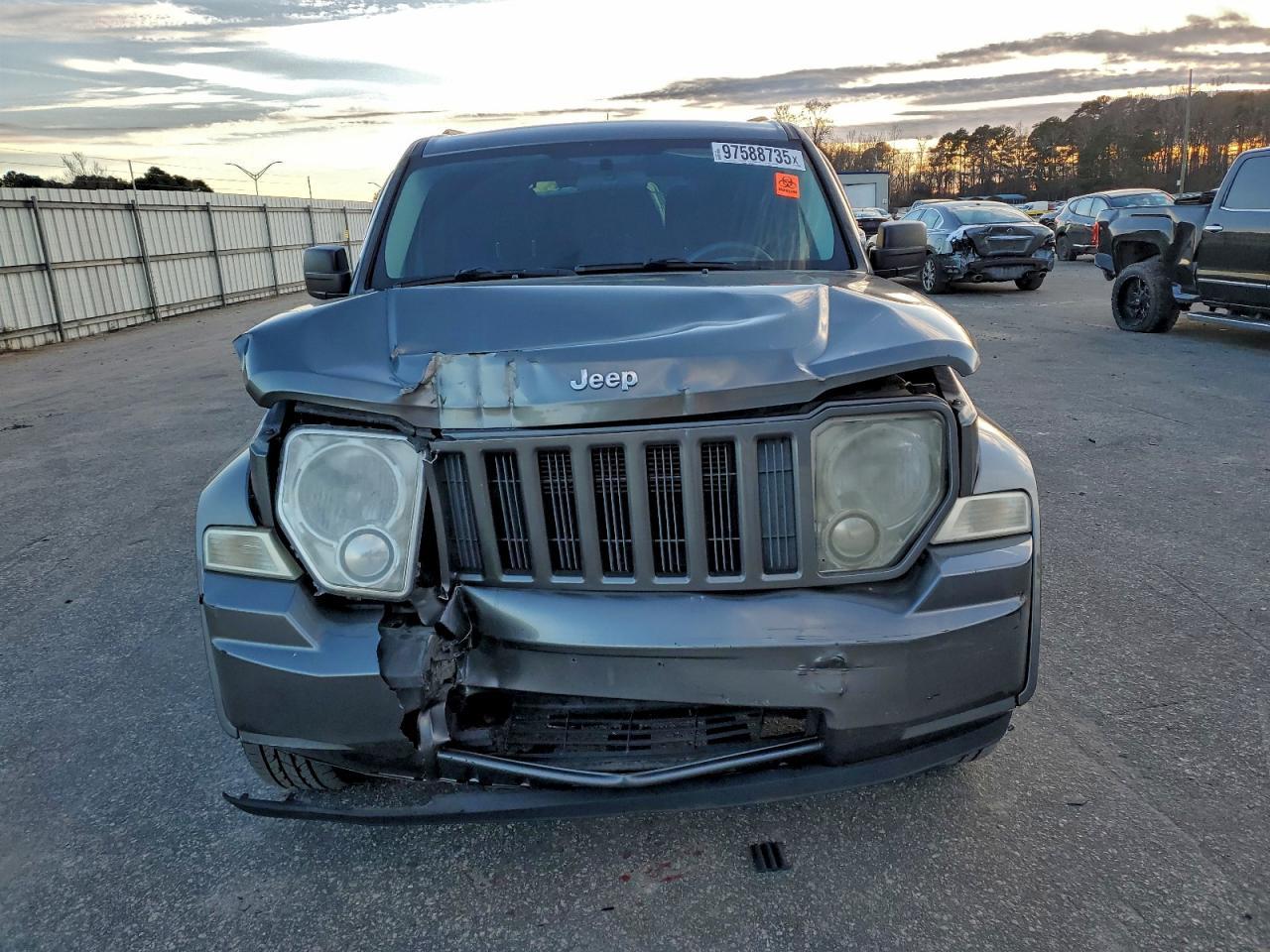 2012 JEEP Liberty
