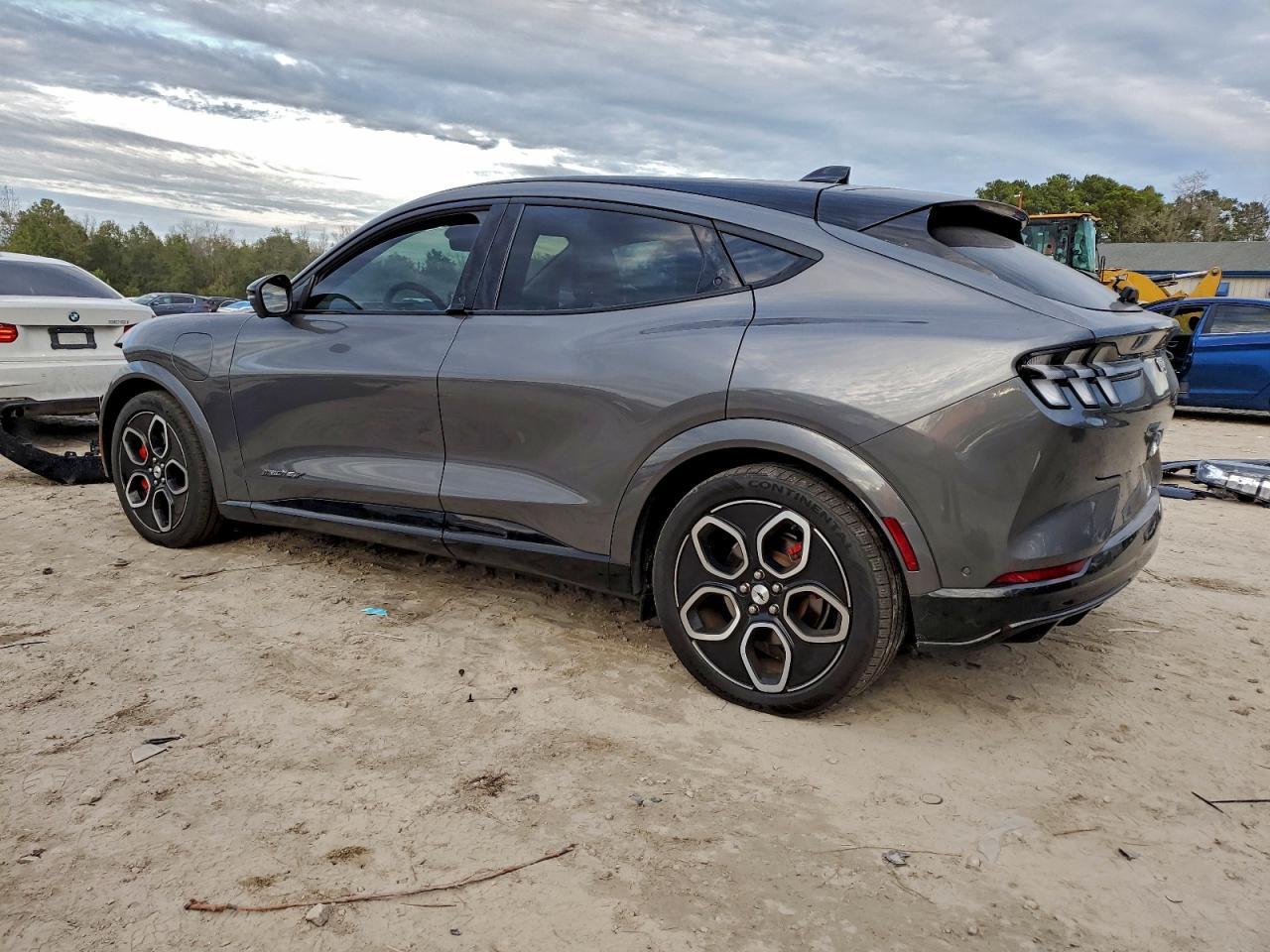2023 FORD Mustang Mach-E
