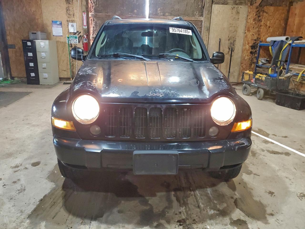 2006 JEEP Liberty