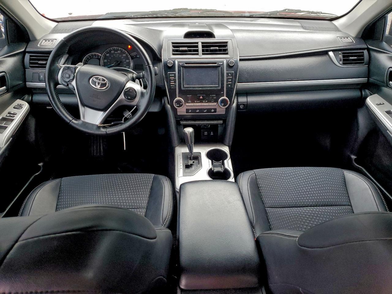 2014 TOYOTA CAMRY