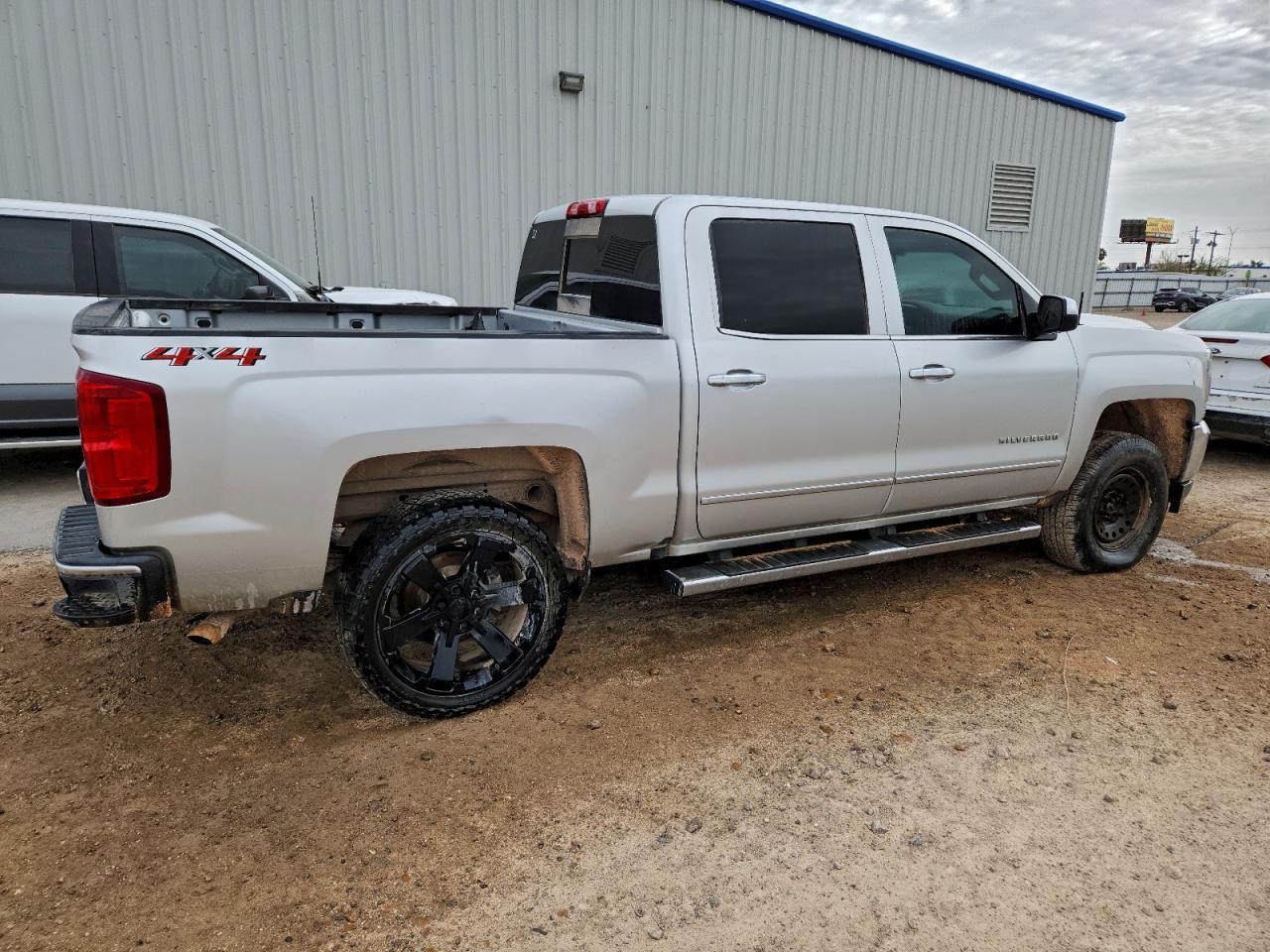 2018 CHEVROLET Silverado