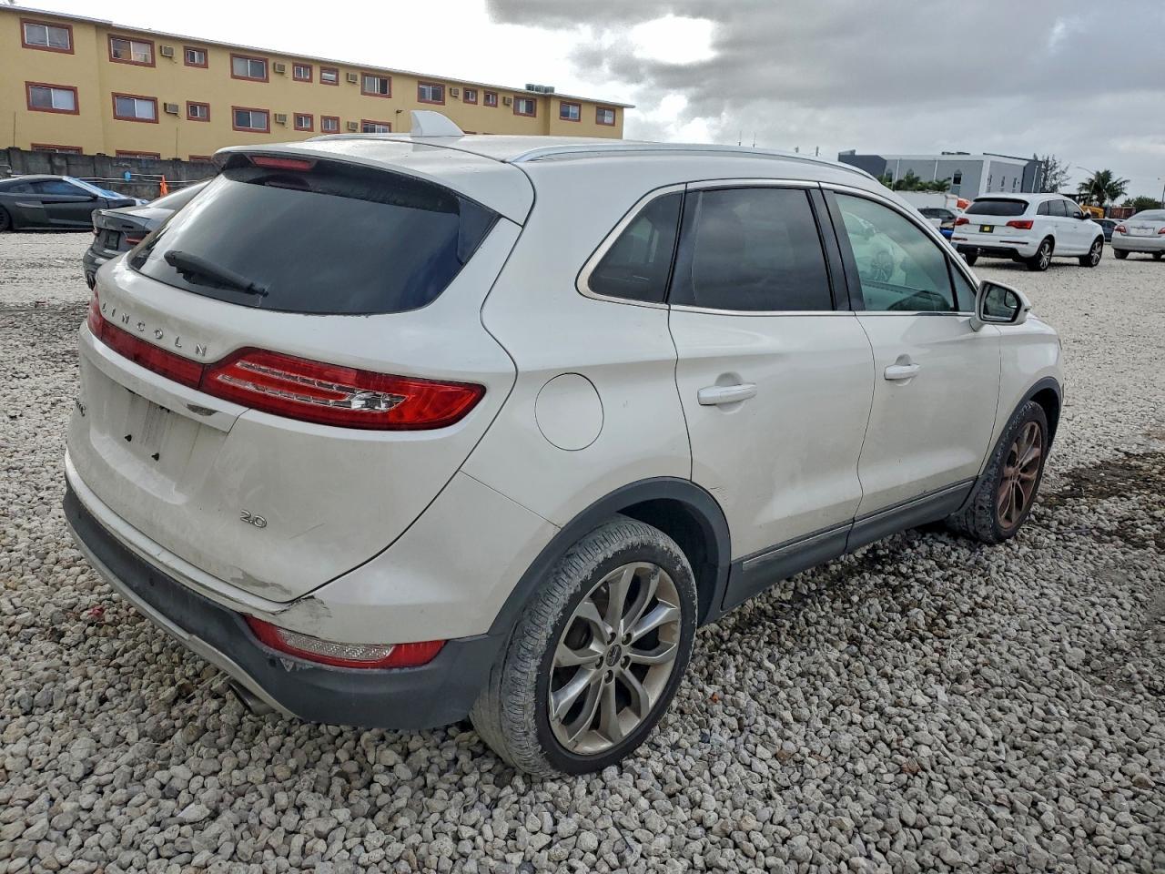 2015 LINCOLN MKC