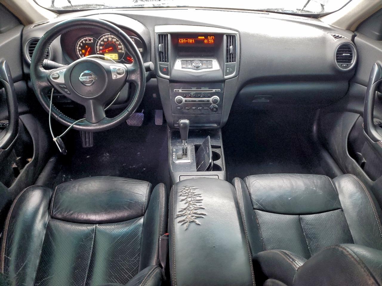 2013 NISSAN Maxima