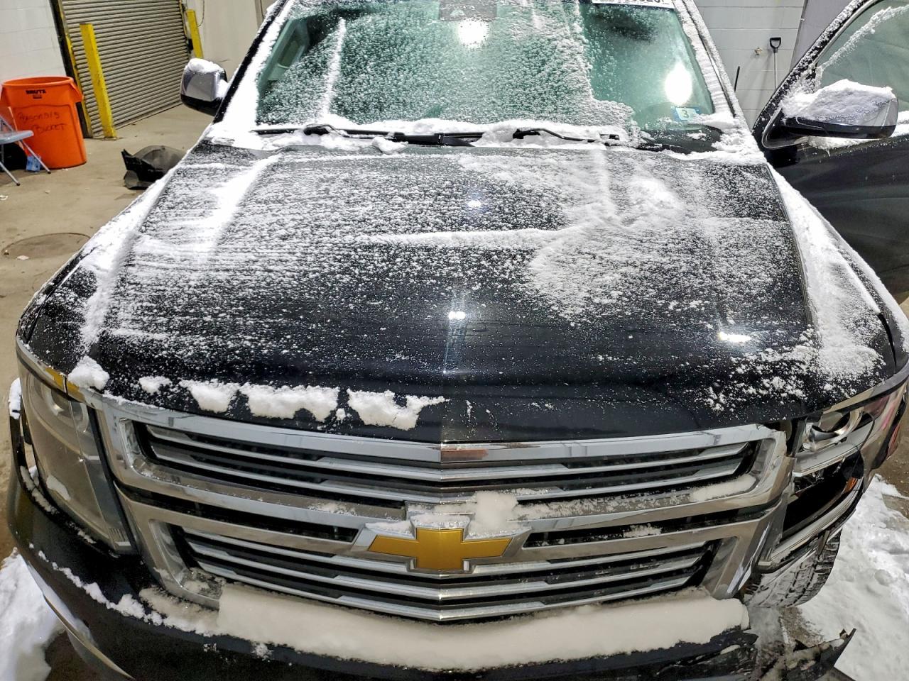 2016 CHEVROLET Suburban