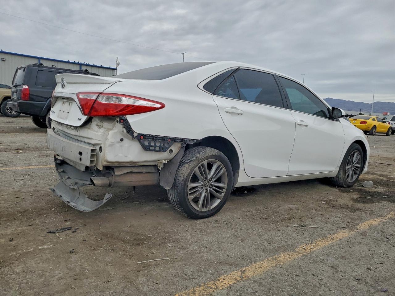 2015 TOYOTA CAMRY