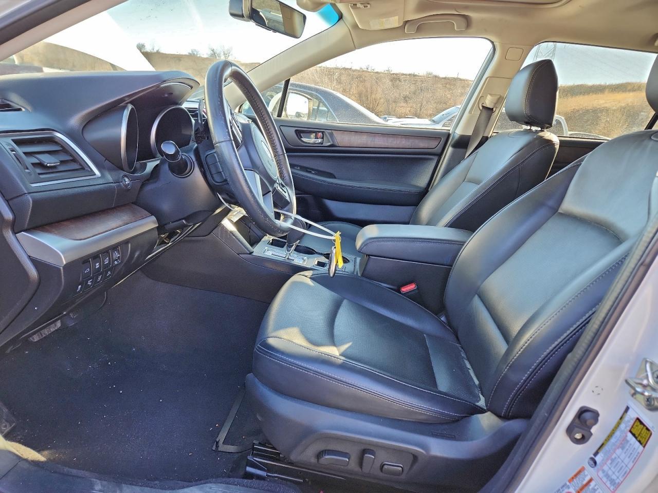 2017 SUBARU Outback